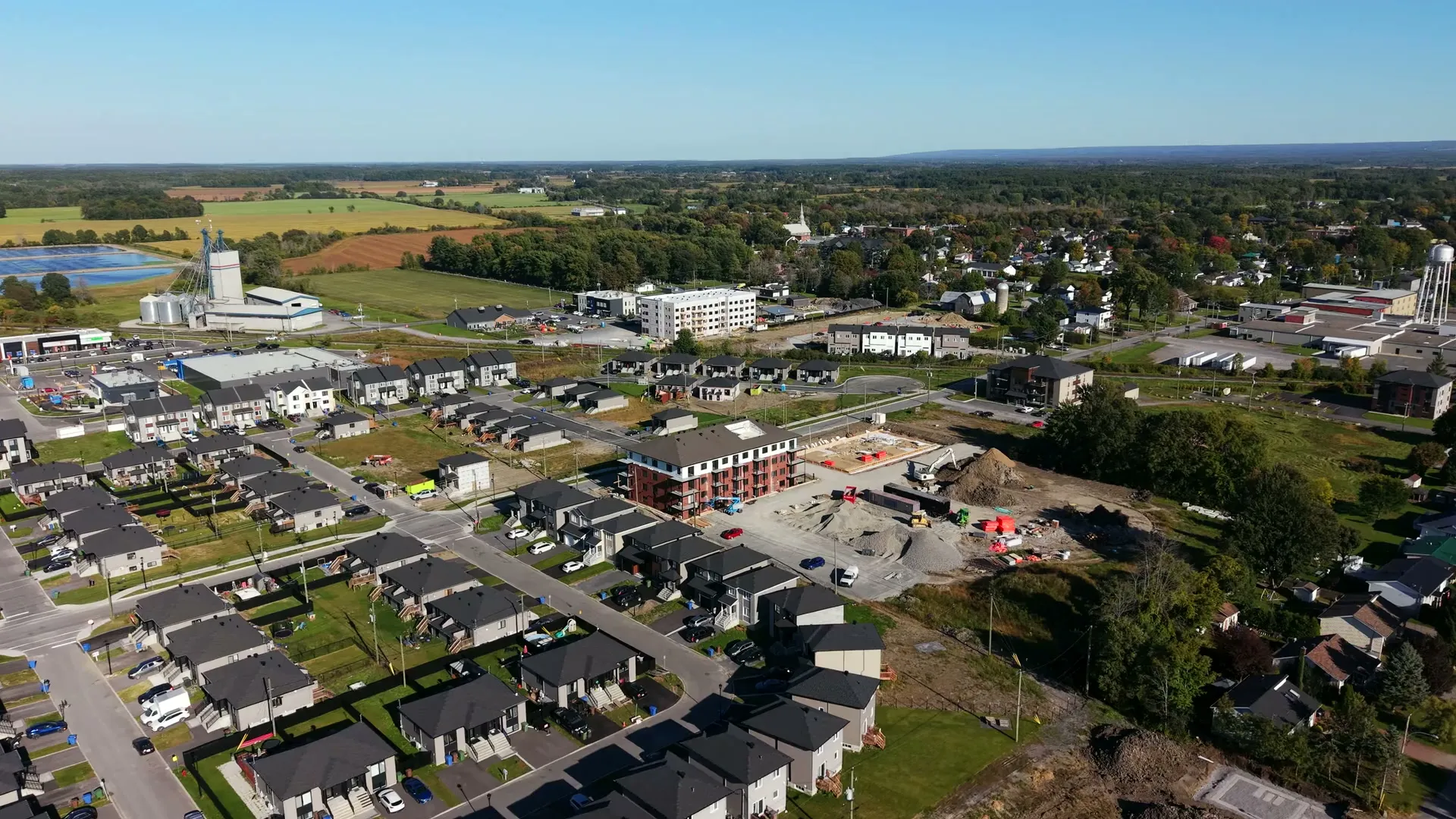 Rendu 3D des immeubles du projet Dalhousie vus depuis la rue